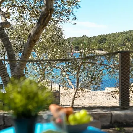 Mia Mobile With Jacuzzi *