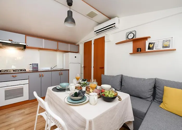 Mia Mobile With Jacuzzi * Ždrelac