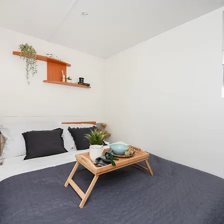 度假居 Mia Mobile With Jacuzzi *