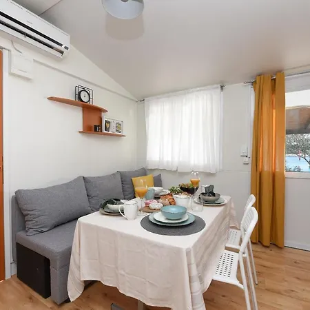 Mia Mobile With Jacuzzi Ferienhaus *