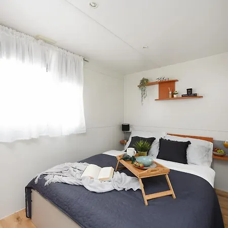 Ferienhaus Mia Mobile With Jacuzzi Ždrelac